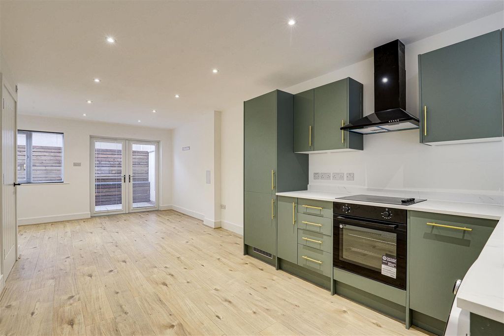 Property photo 1 of 15 6836.Jpg