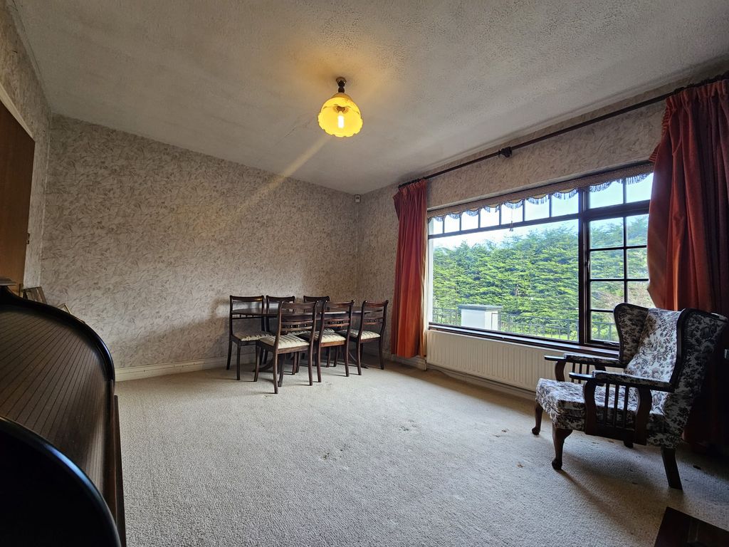 Property photo 3 of 28