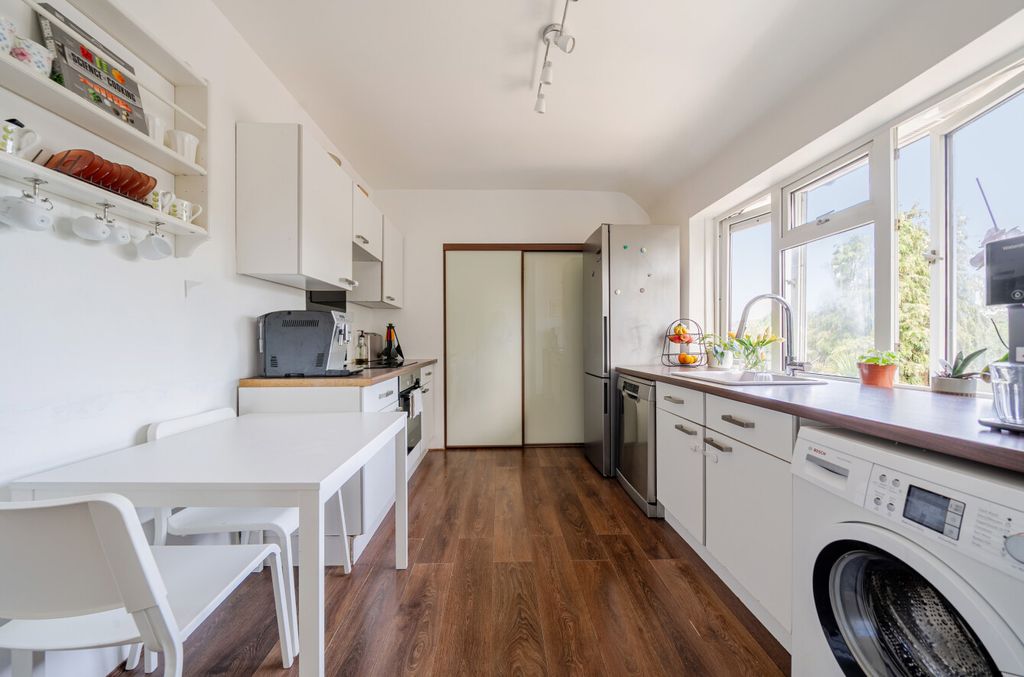 Property photo 3 of 19 1482065-13-6A3A66...