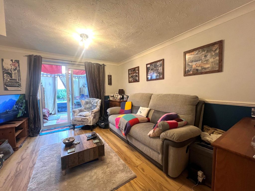 Property photo 3 of 13