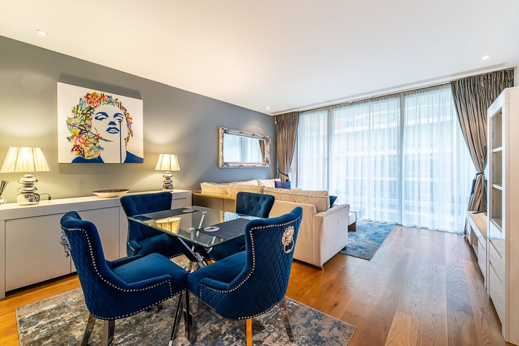 Property photo 1 of 33 G03-Knightsbridge...