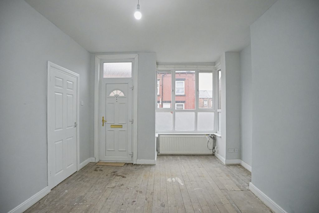 Property photo 3 of 19 61 Bayswater Row, Leeds, West Yorkshire, Ls8 5Lf