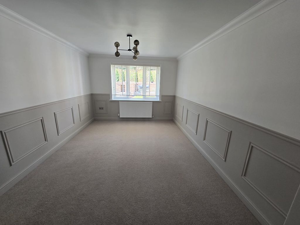 Property photo 3 of 21