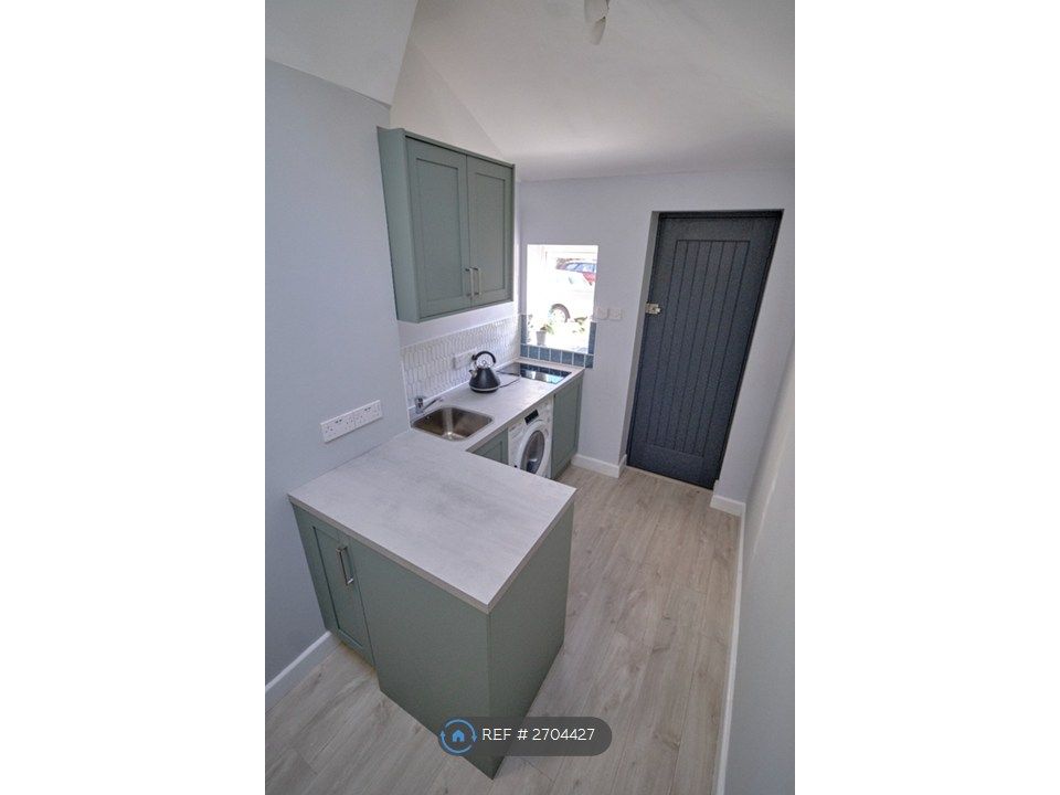 Property photo 1 of 15 Kitchen