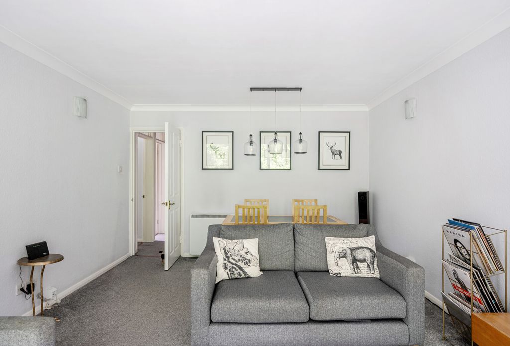 Property photo 3 of 17 1330347-14-6888B5...