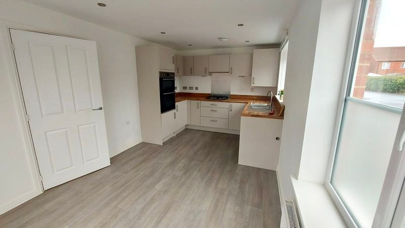 Property photo 2 of 11 Photo 9