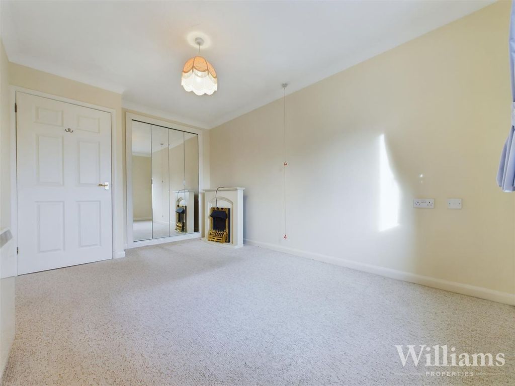 Property photo 2 of 9 Cam04950G0-Pr0004-Still002.Jpg