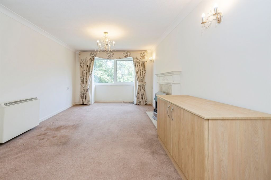 Property photo 3 of 14