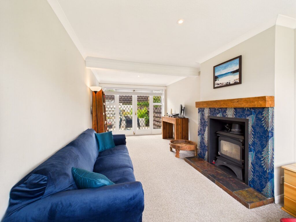 Property photo 3 of 33