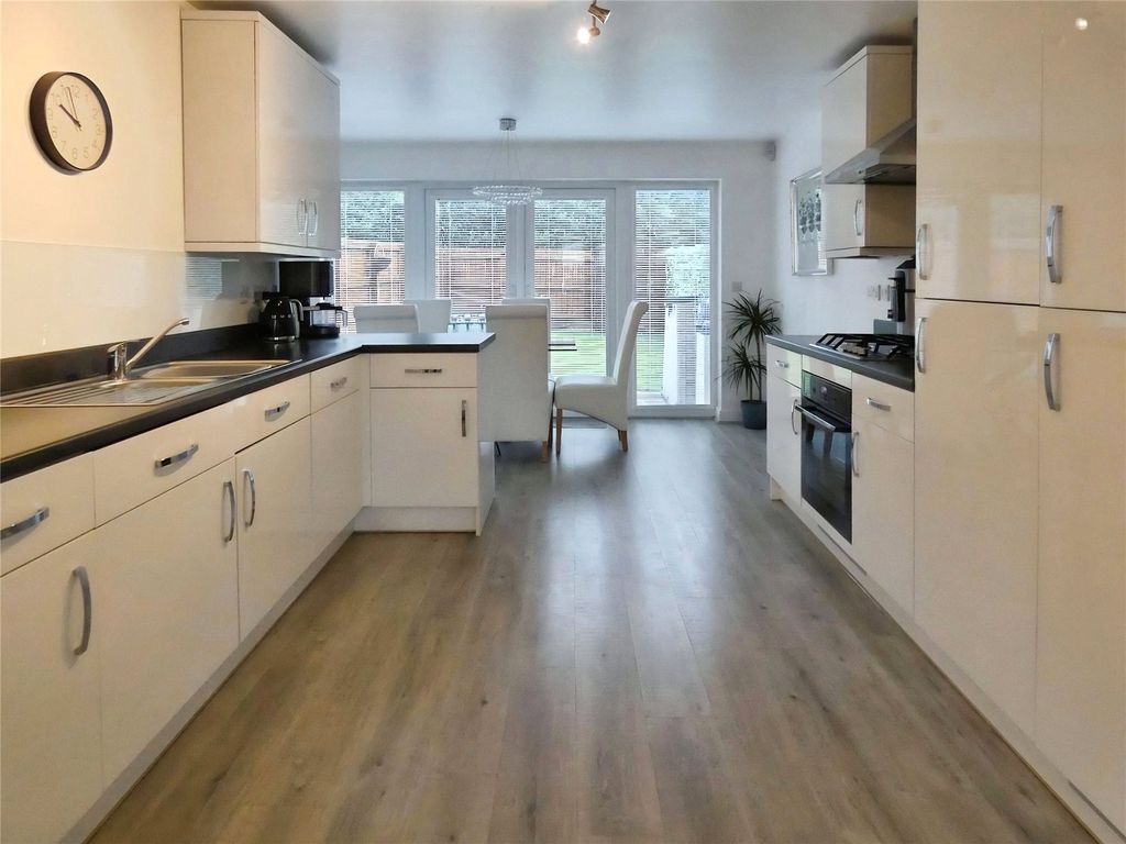 Property photo 2 of 13 Kitchen Dining