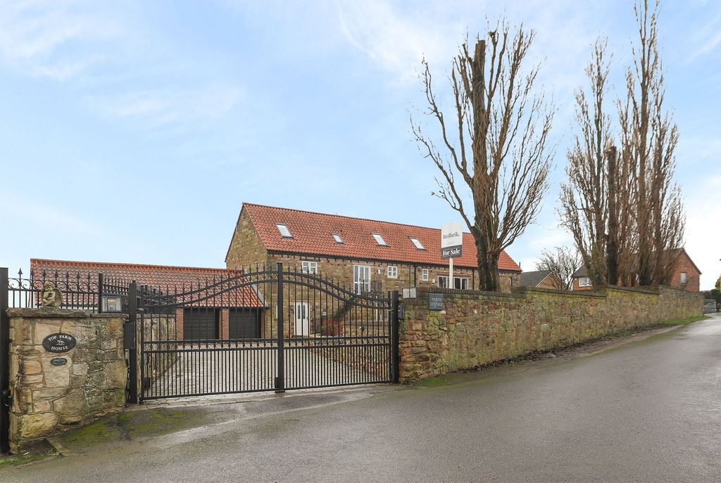 Property photo 1 of 46