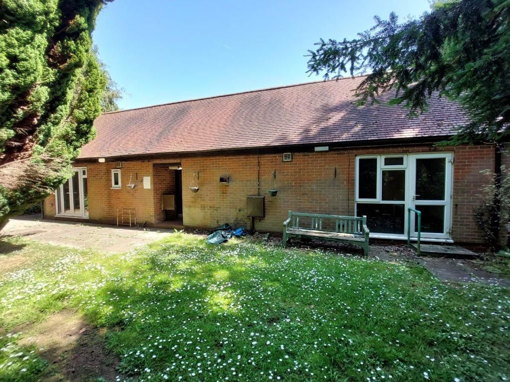 Property photo 3 of 9 Photo 3
