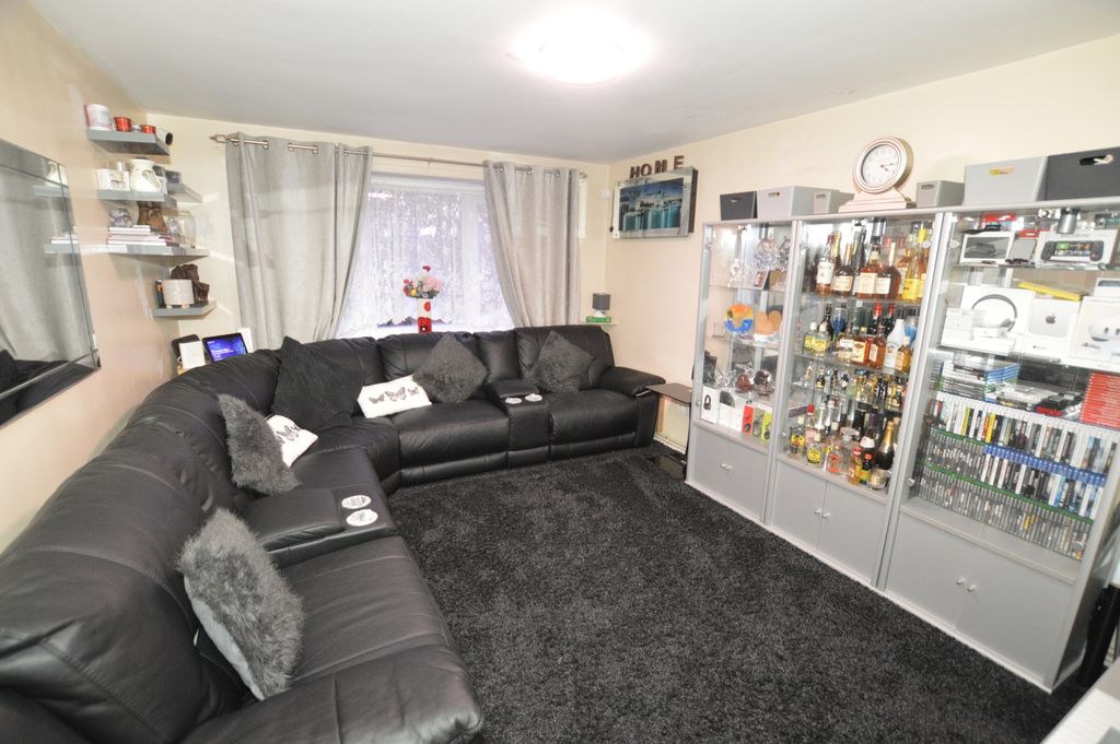 Property photo 2 of 6 Dsc_0473