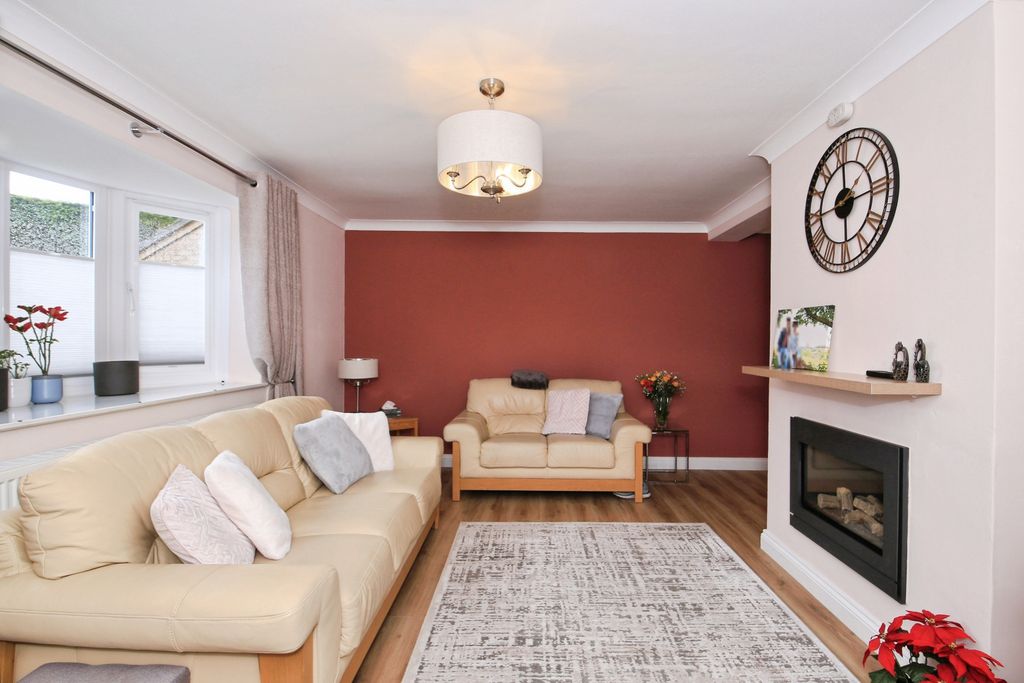 Property photo 2 of 18 Img_8557