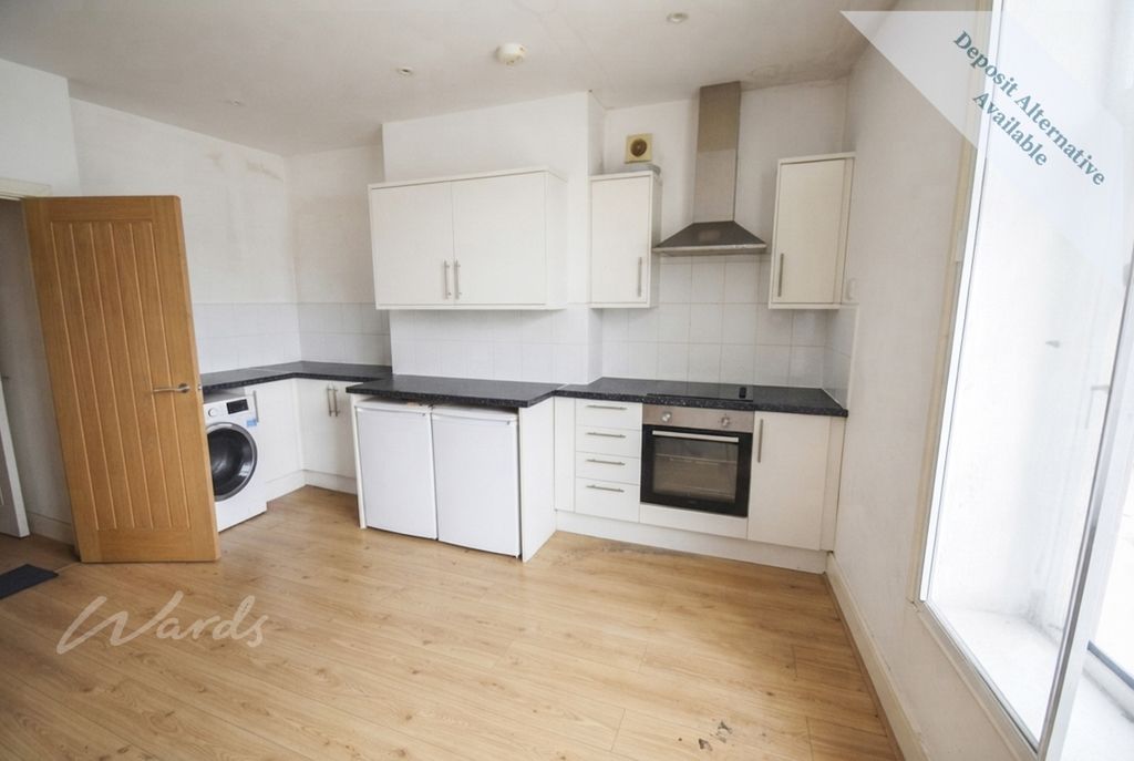 Property photo 2 of 5 High Street Kitchen