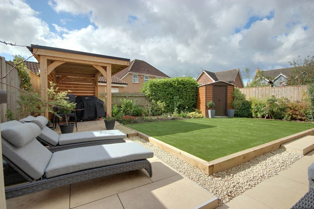 Property photo 2 of 25 1 Garden D