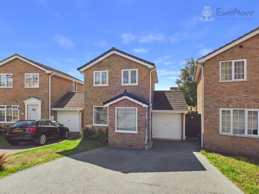 Property photo 1 of 16 Ewemove Tiverton - Bockland Close Cullompton