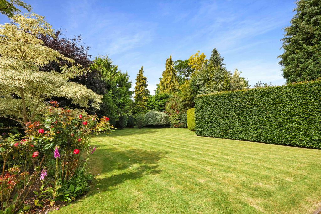 Property photo 3 of 28 Image