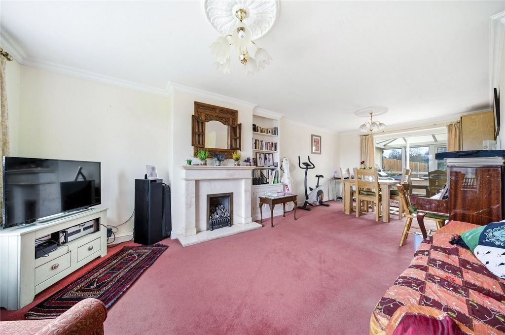 Property photo 2 of 26 Picture No. 33