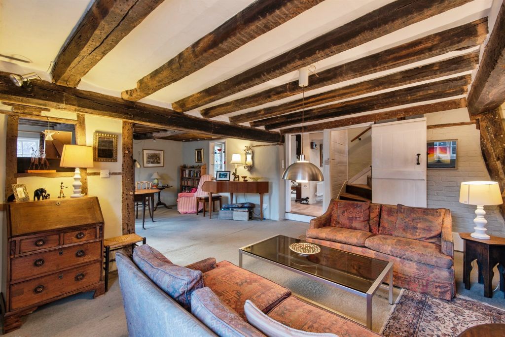 Property photo 3 of 19