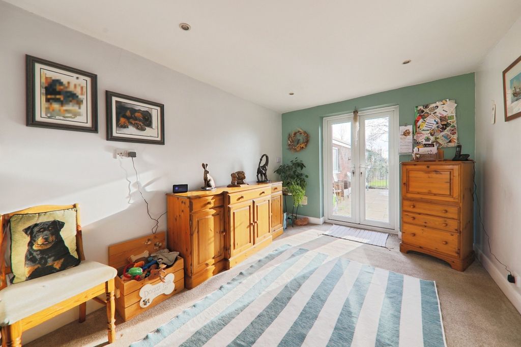 Property photo 3 of 27 4796437