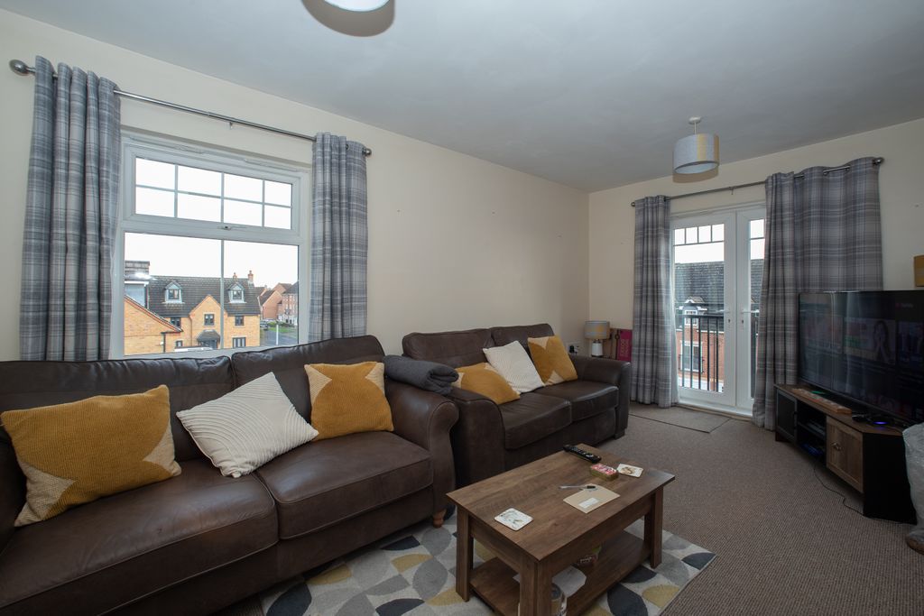 Property photo 2 of 16