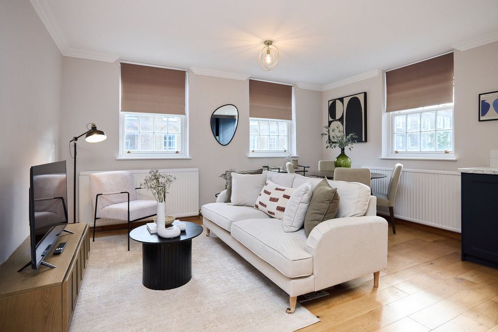 Property photo 1 of 12 Reception Room