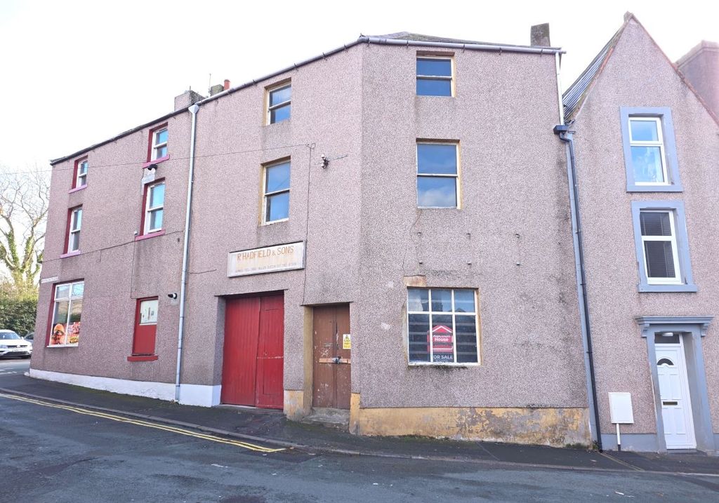 Property photo 1 of 1