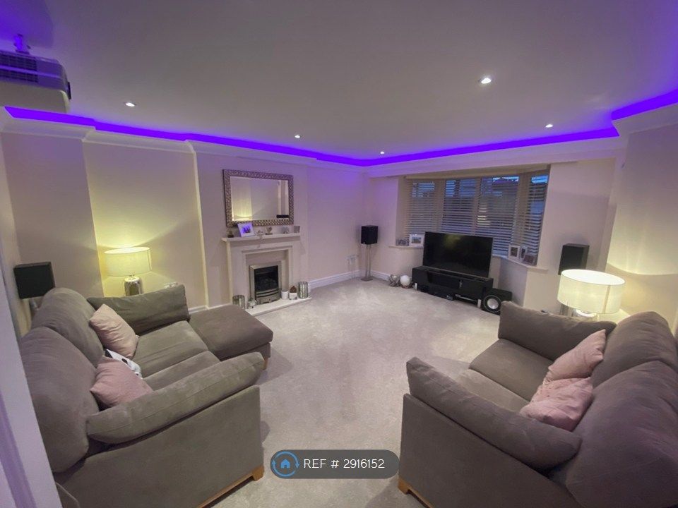 Property photo 3 of 33