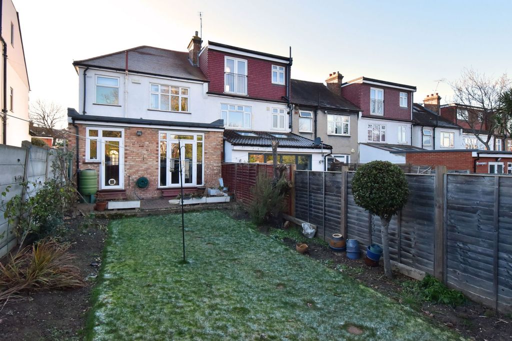 Property photo 2 of 12