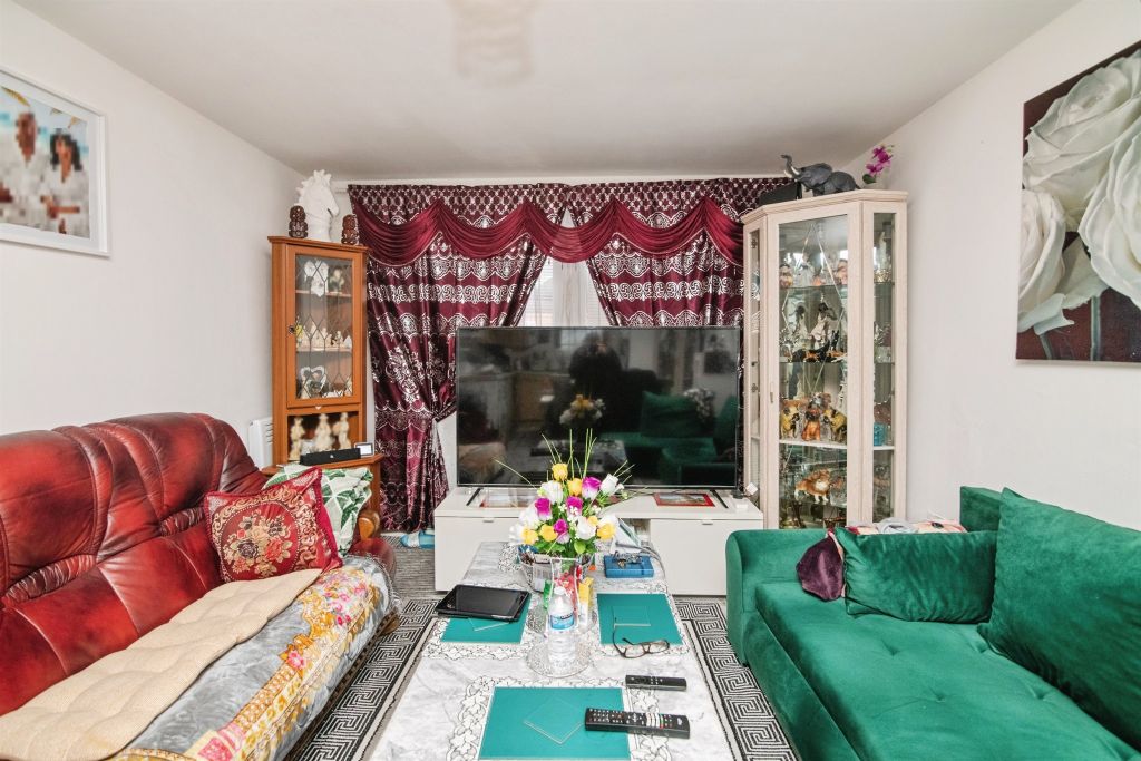 Property photo 2 of 12