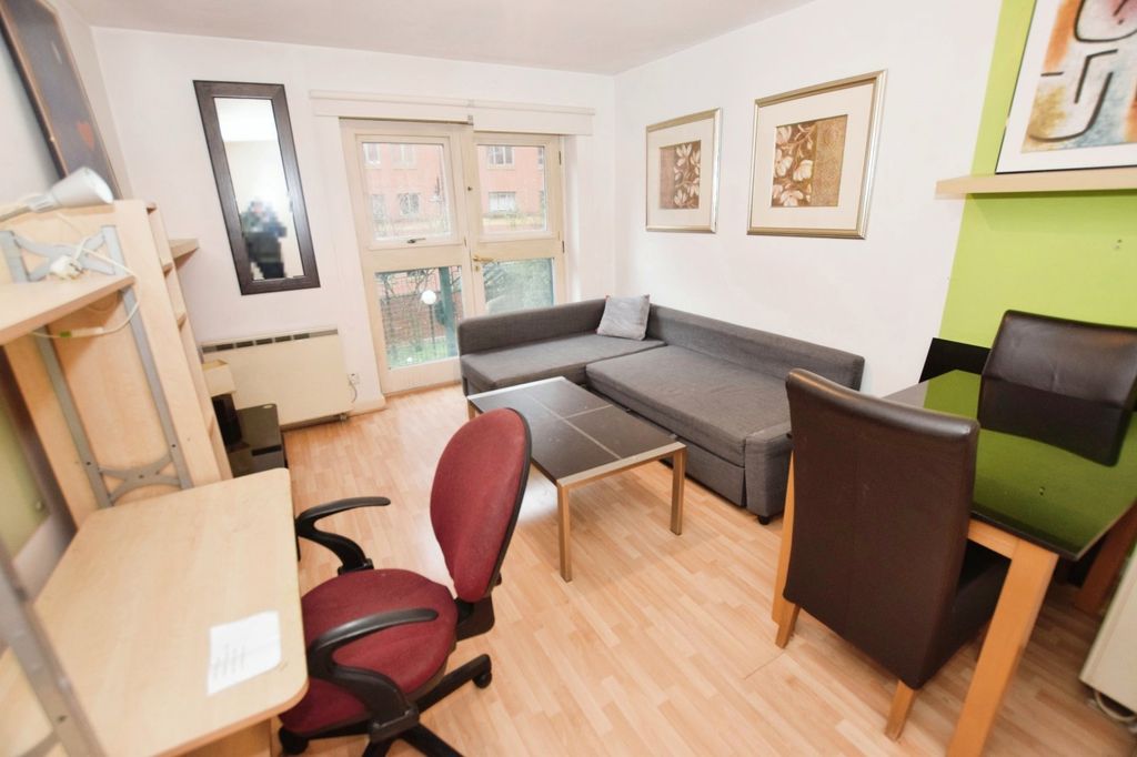 Property photo 2 of 20 Picture No. 31