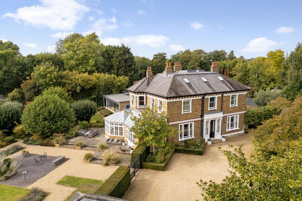 Property photo 1 of 31