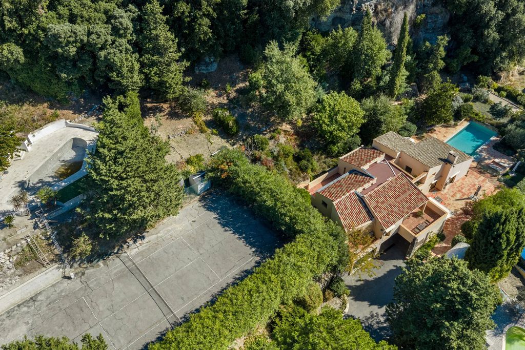 Property photo 1 of 21