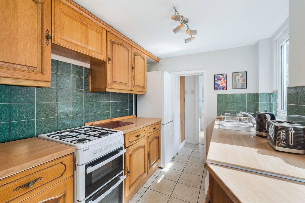 Property photo 2 of 11
