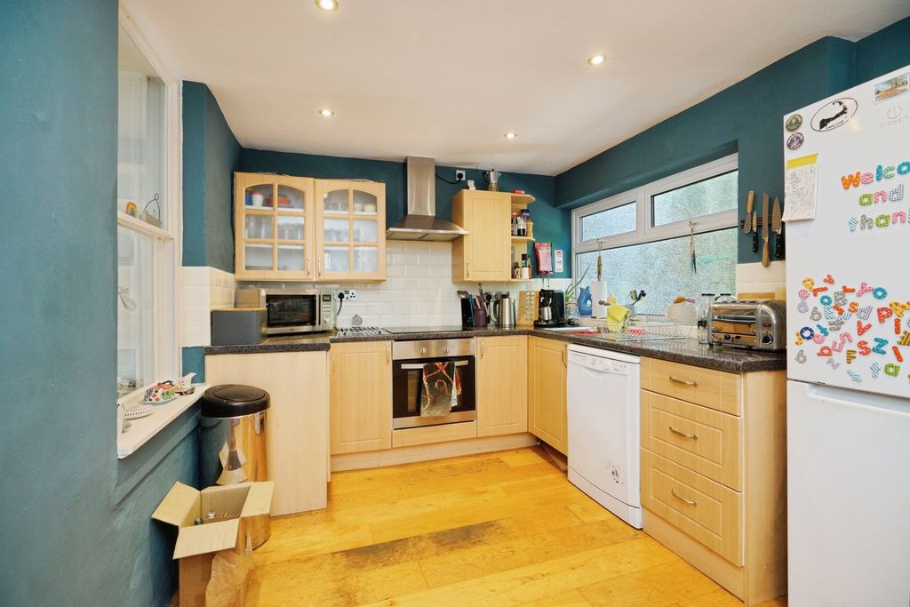 Property photo 3 of 19 Pbox-Img.Jpg