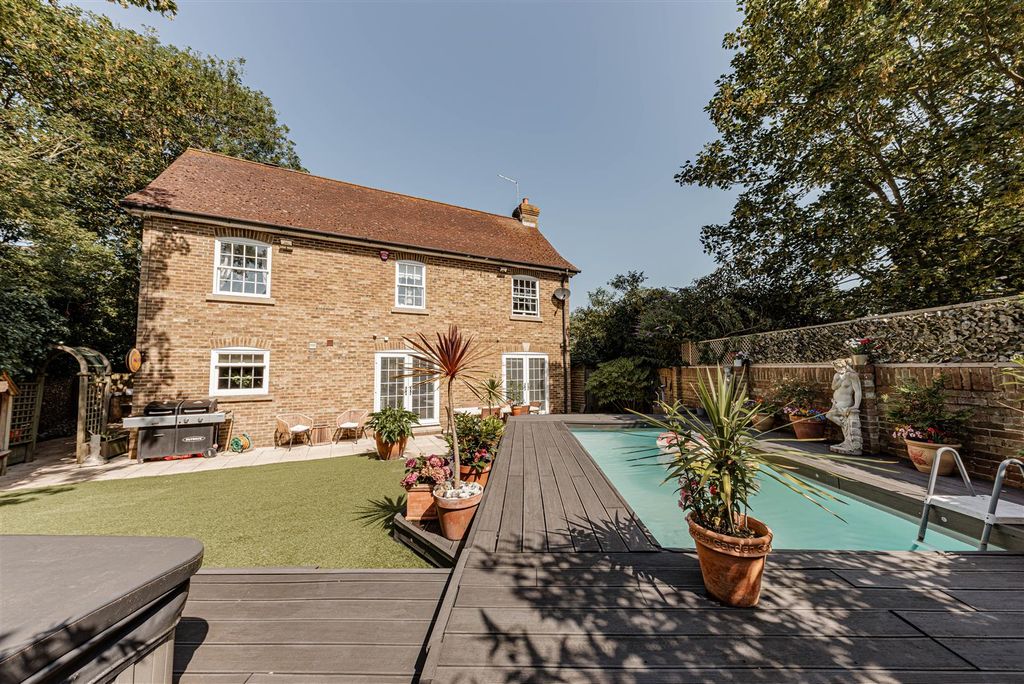 Property photo 1 of 41 L J Imaging-22.Jpg