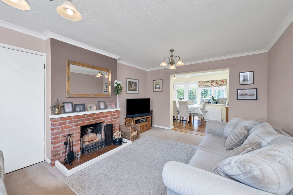 Property photo 3 of 16