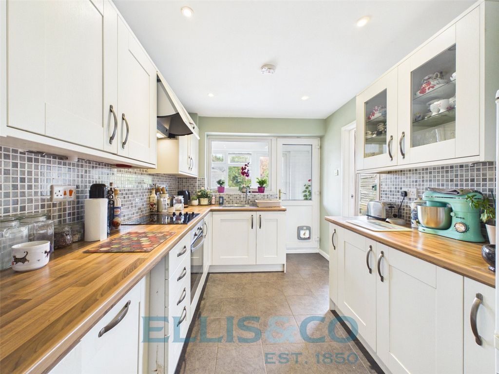 Property photo 2 of 14 Picture No. 02