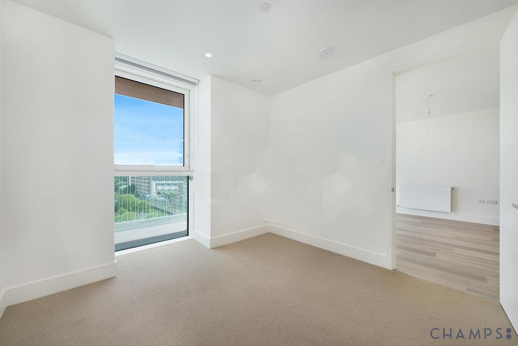 Property photo 3 of 5 Gallery