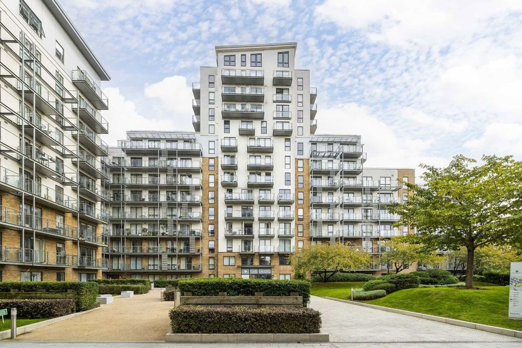 Property photo 1 of 1