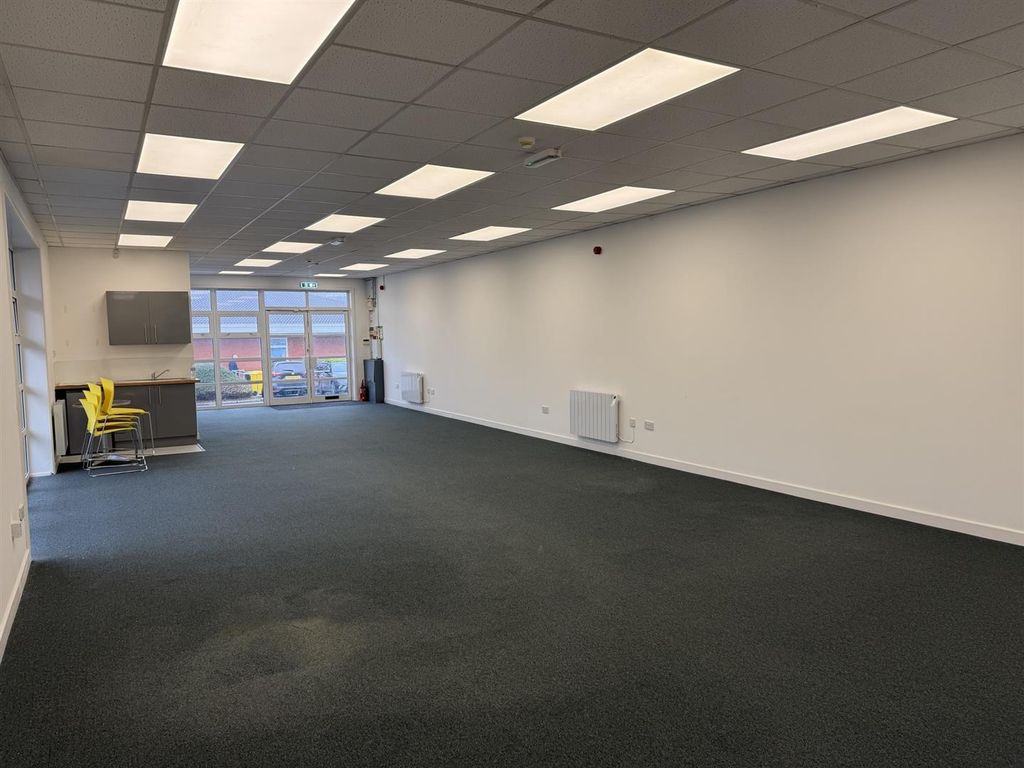 Property photo 3 of 3