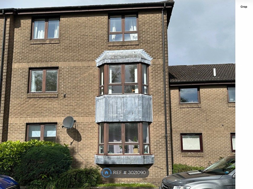 Property photo 3 of 9 27 Is Middle Flat, From Street