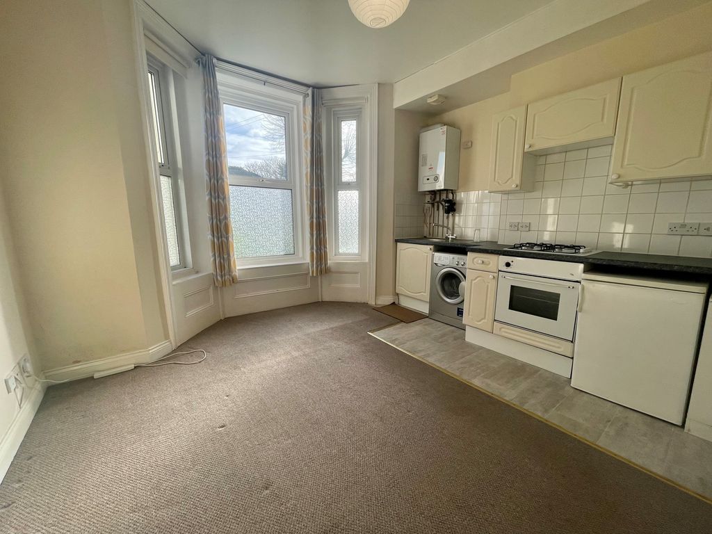 Property photo 2 of 4