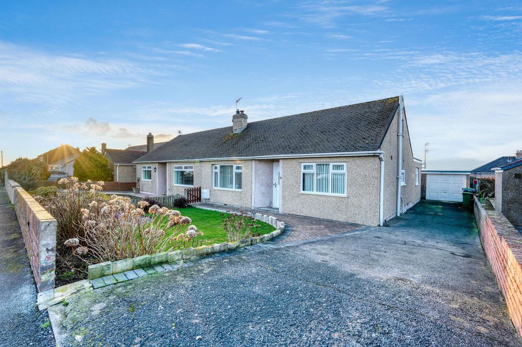 Property photo 2 of 22