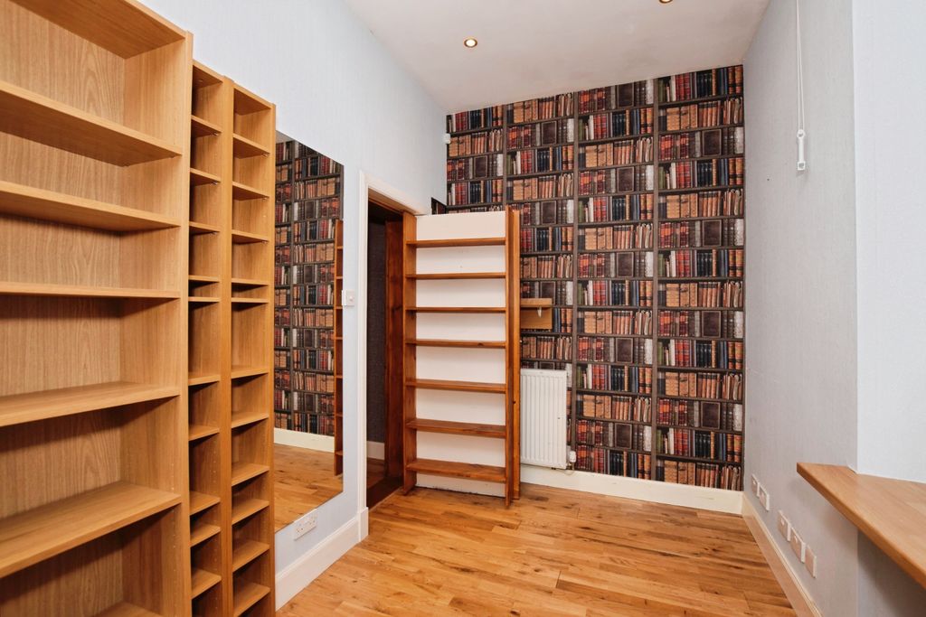 Additional image 5 of 3 bed maisonette for saleHigh Street, Perth PH1