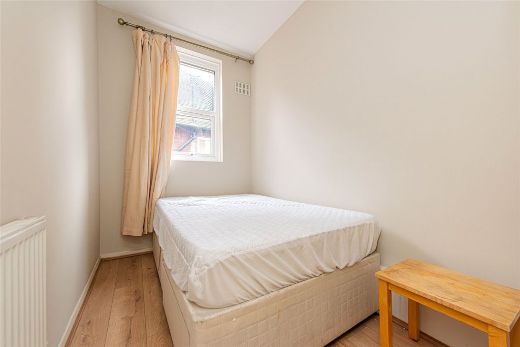 Property photo 2 of 5 Picture No. 23