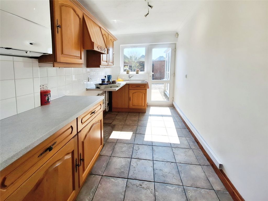 Property photo 3 of 12 Picture No. 11
