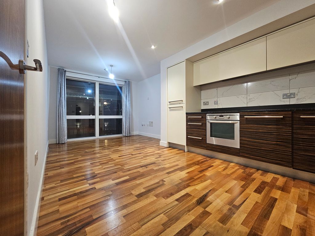 Property photo 2 of 13 Image