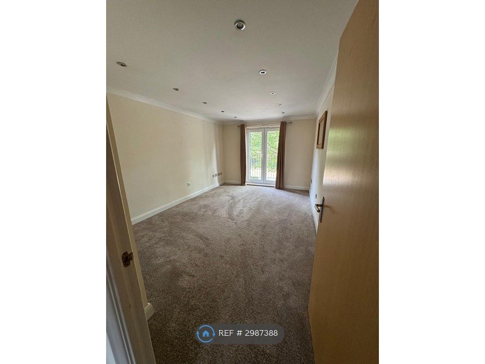 Property photo 1 of 7 Lounge